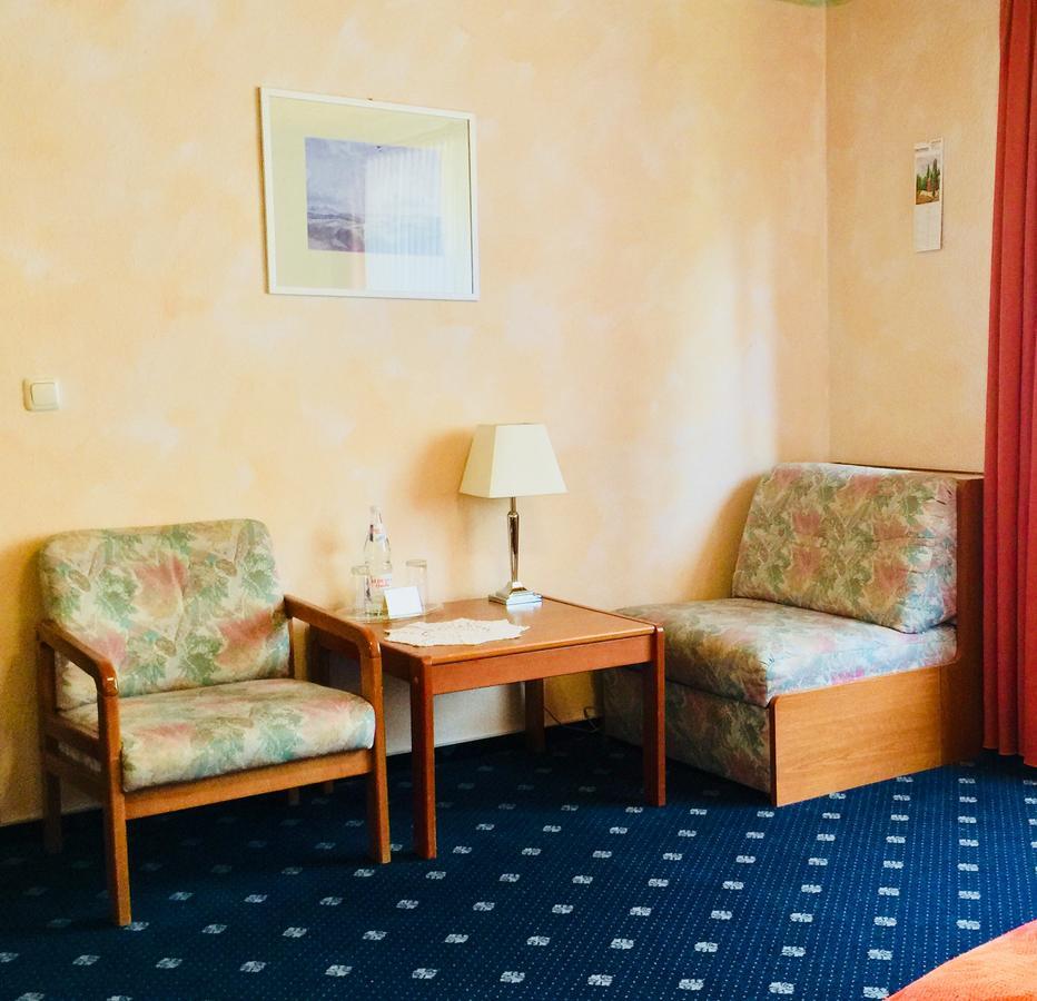 Landhotel Am Wenzelbach Pruem Exterior photo