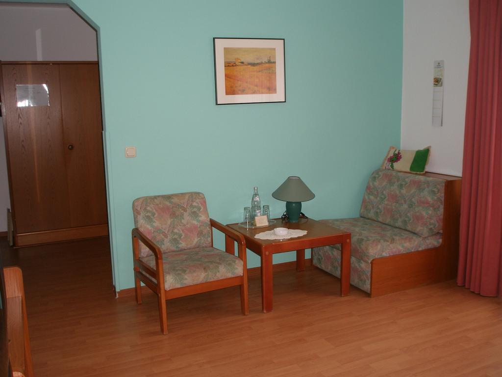 Landhotel Am Wenzelbach Pruem Exterior photo